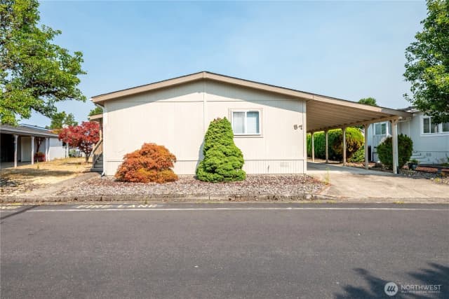 Property photo for 57 Heritage Boulevard, Longview