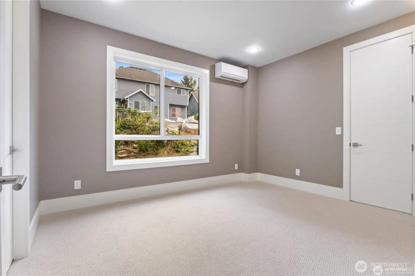 Property photo for 4413 Ne 26 Place, Renton photo 17