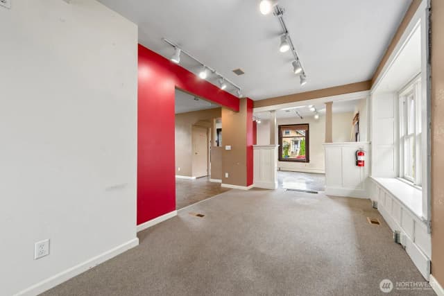 Property photo for 311 4th Street Ne, Auburn photo 3