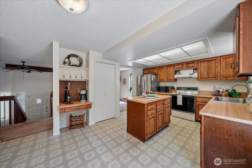 Property photo for 870 Kamus Place, Fox Island photo 21