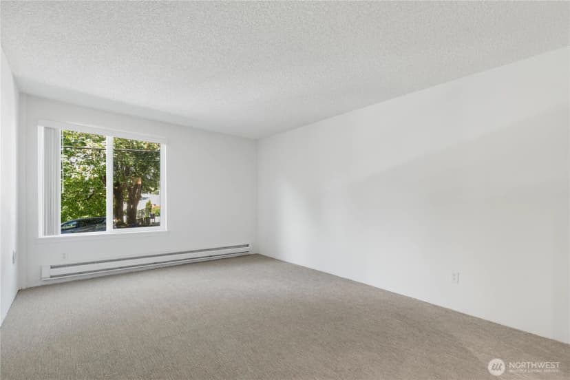 Property photo for 9416 1st Avenue Ne #111, Seattle photo 18