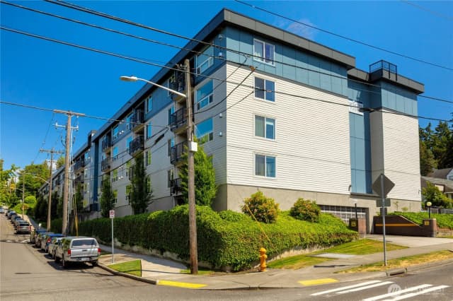 Property photo for 9416 1st Avenue Ne #111, Seattle photo 2