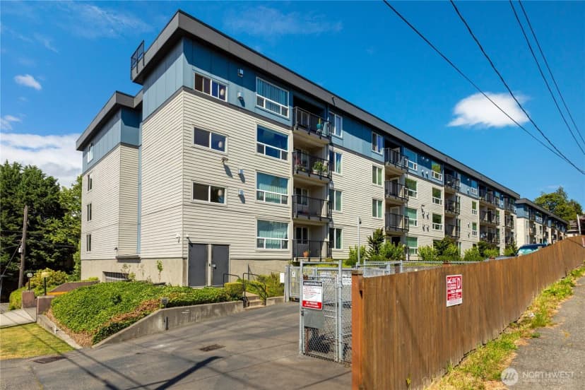 Property photo for 9416 1st Avenue Ne #111, Seattle photo 33