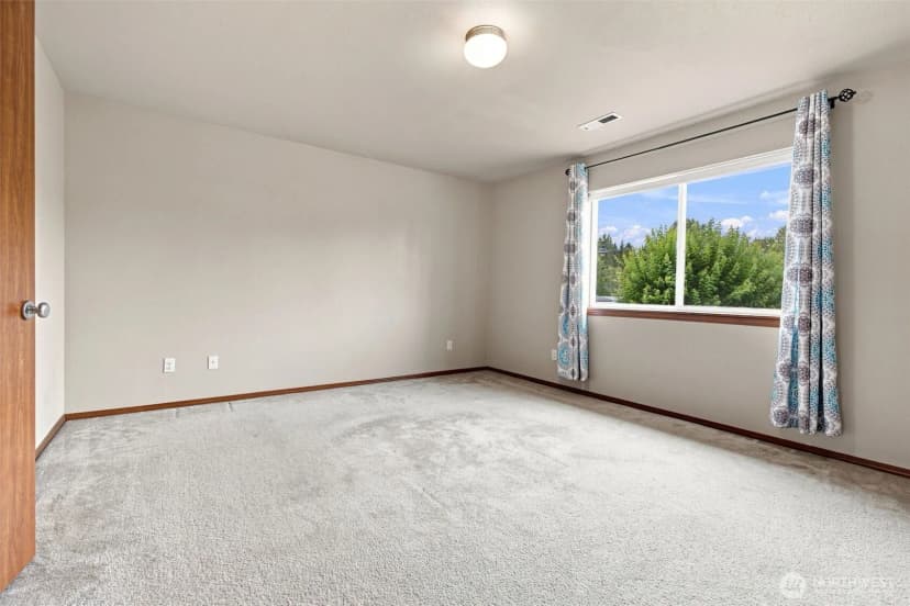 Property photo for 421 Stadium Loop, Napavine photo 17