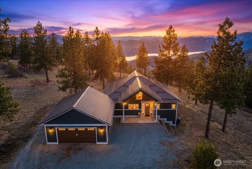 Property photo for 1114 Blazing Star Lane, Chelan photo 2