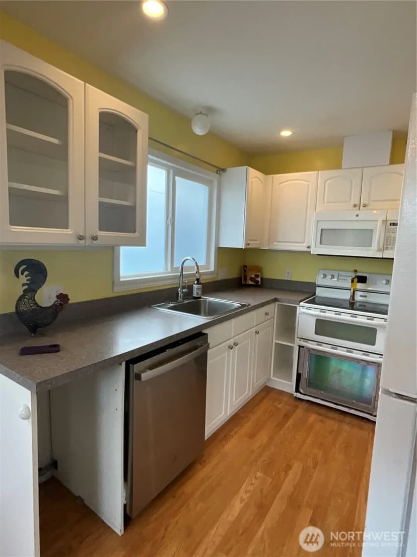 Property photo for 6516 93rd Street Sw, Lakewood photo 12