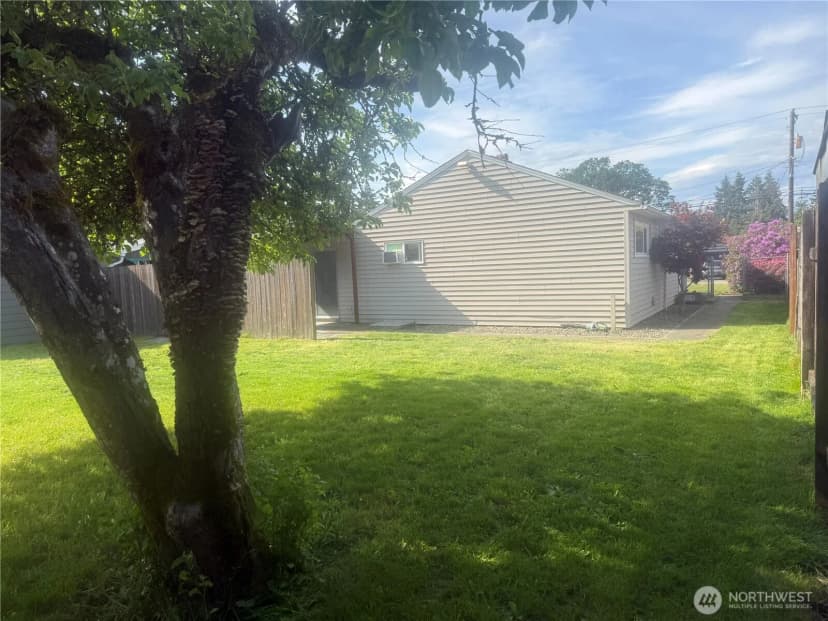 Property photo for 6516 93rd Street Sw, Lakewood photo 6