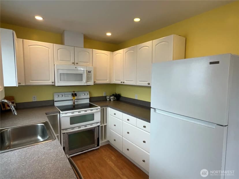 Property photo for 6516 93rd Street Sw, Lakewood photo 11