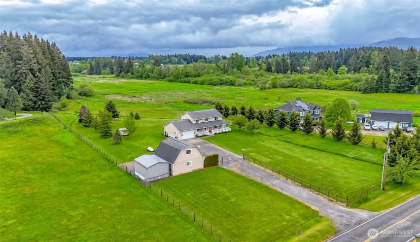 Property photo for 14146 Solberg Road Se, Yelm