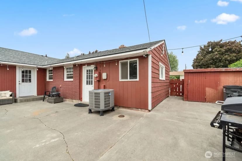 Property photo for 281 Mocliff Avenue, Ephrata photo 7