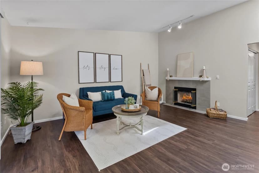 Property photo for 1830 S 336th Street #h201, Federal Way photo 6