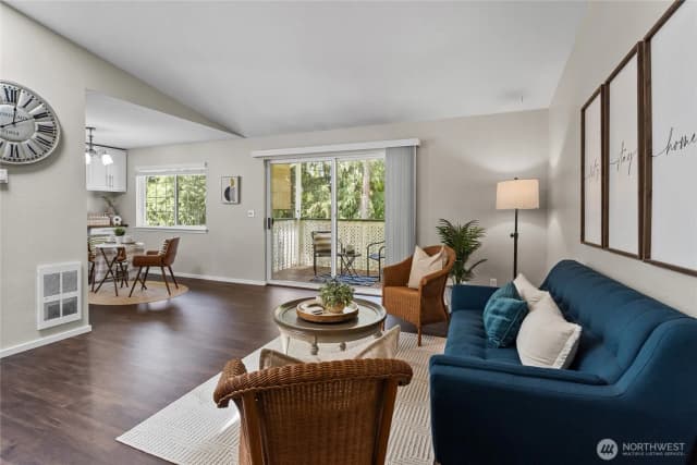 Property photo for 1830 S 336th Street #h201, Federal Way photo 5