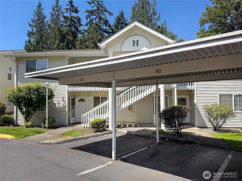 Property photo for 1830 S 336th Street #h201, Federal Way photo 27