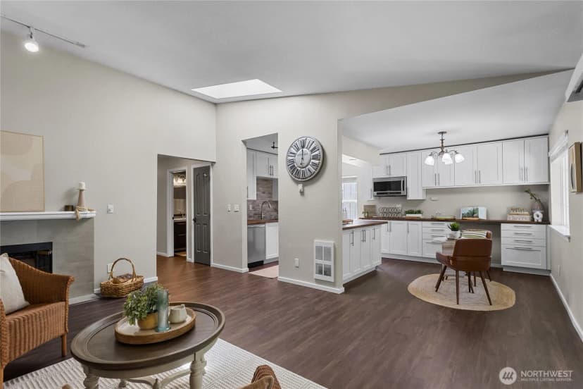 Property photo for 1830 S 336th Street #h201, Federal Way photo 7