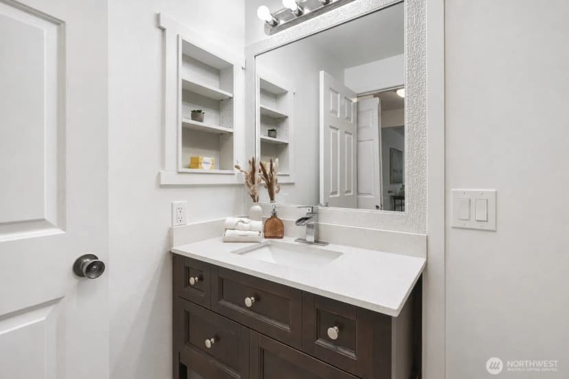 Property photo for 22831 S 30 Avenue S #203, Des Moines photo 11