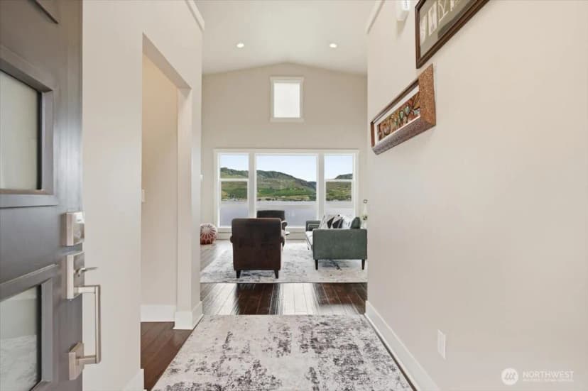 Property photo for 112 Mayer Drive, Chelan photo 4