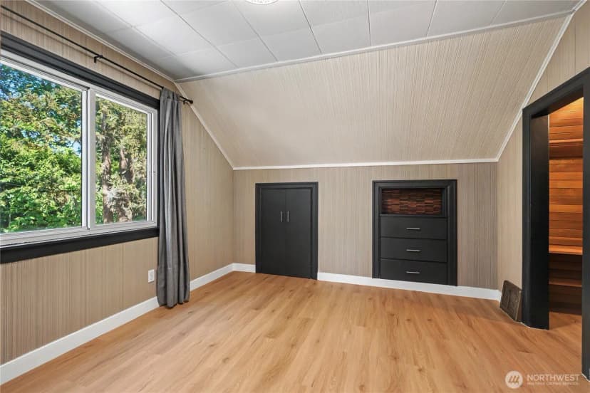 Property photo for 10106 16th Avenue S, Seattle photo 20