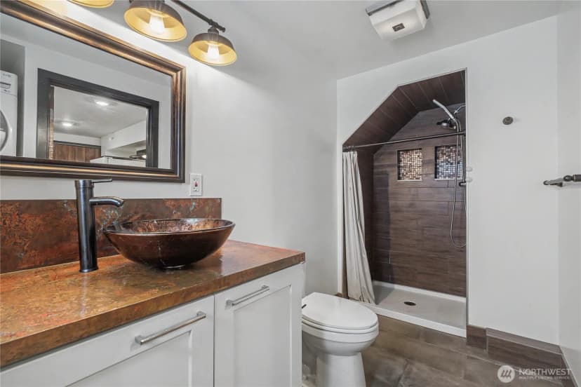 Property photo for 10106 16th Avenue S, Seattle photo 28