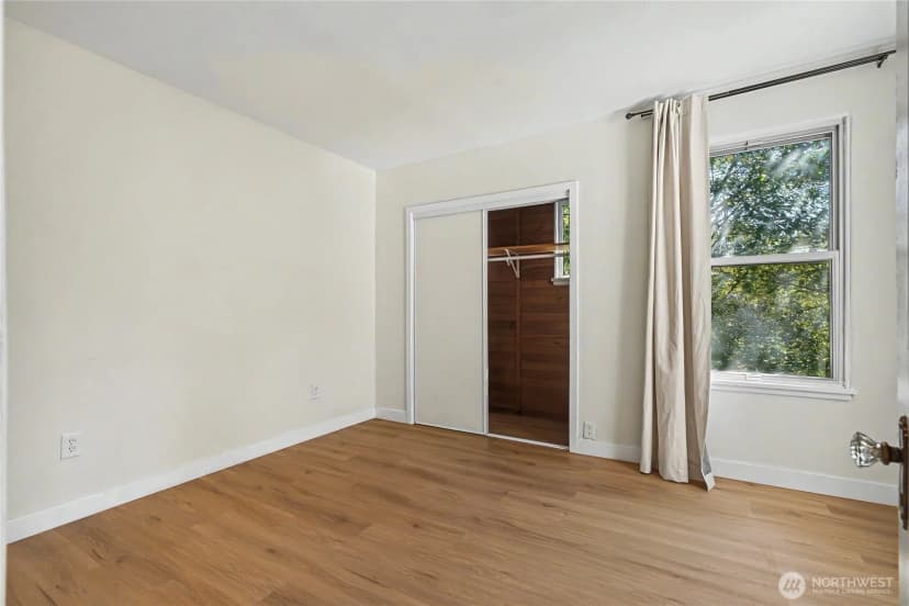 Property photo for 10106 16th Avenue S, Seattle photo 13