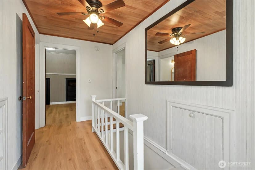 Property photo for 10106 16th Avenue S, Seattle photo 18