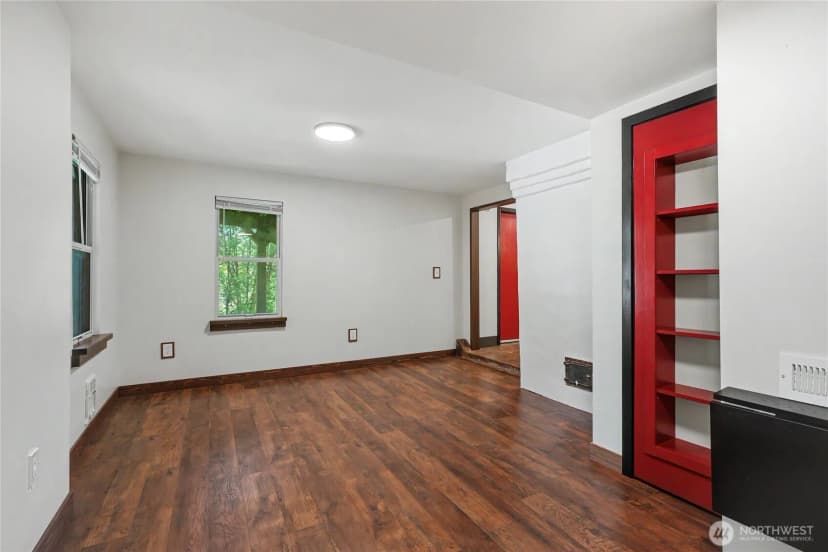 Property photo for 10106 16th Avenue S, Seattle photo 25