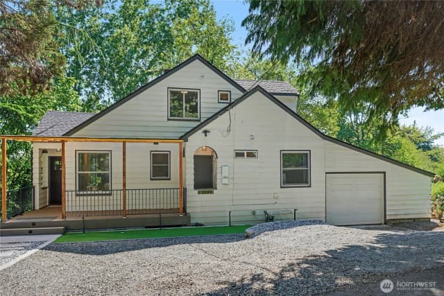 Property photo for 10106 16th Avenue S, Seattle