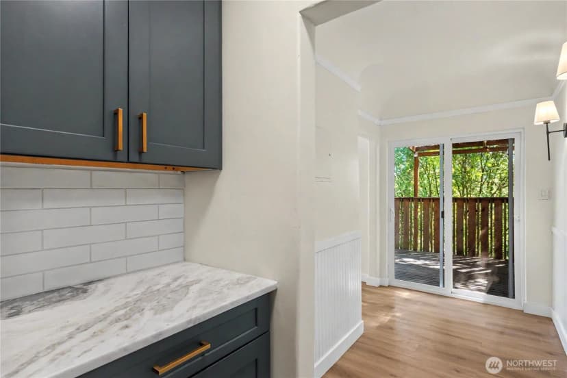 Property photo for 10106 16th Avenue S, Seattle photo 9