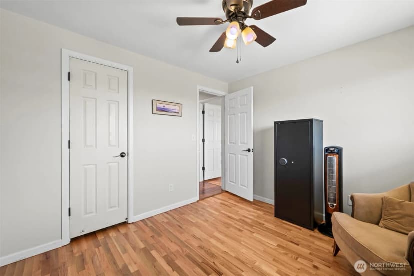Property photo for 1841 N Lenore Drive, Tacoma photo 21