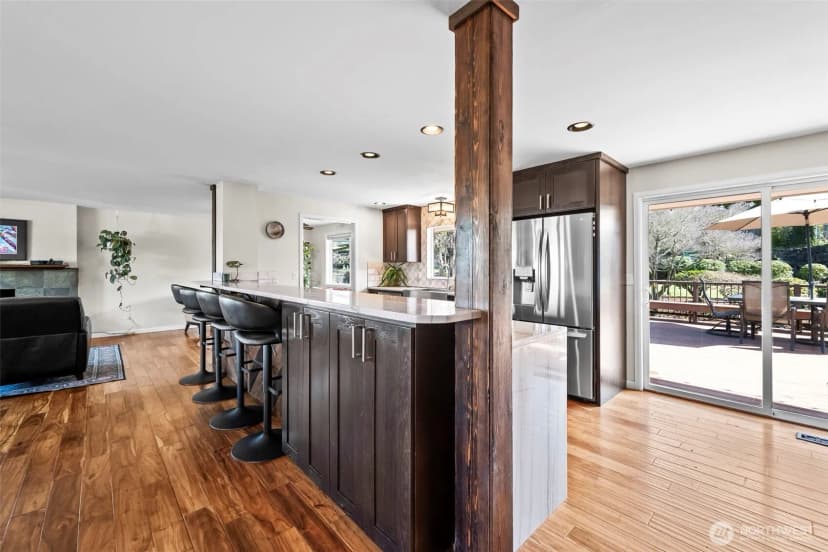 Property photo for 1841 N Lenore Drive, Tacoma photo 6
