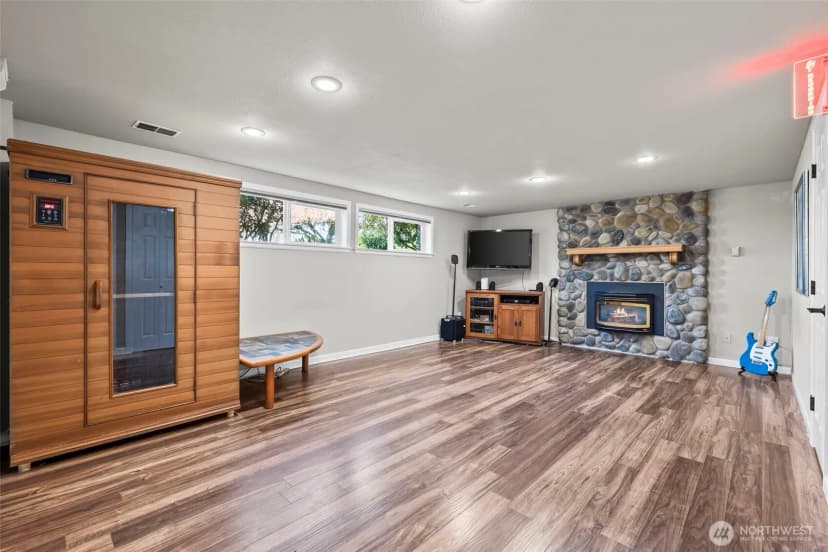 Property photo for 1841 N Lenore Drive, Tacoma photo 33