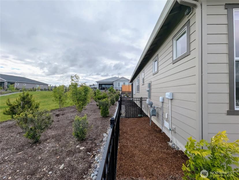 Property photo for 14830 207th Avenue E, Bonney Lake photo 33
