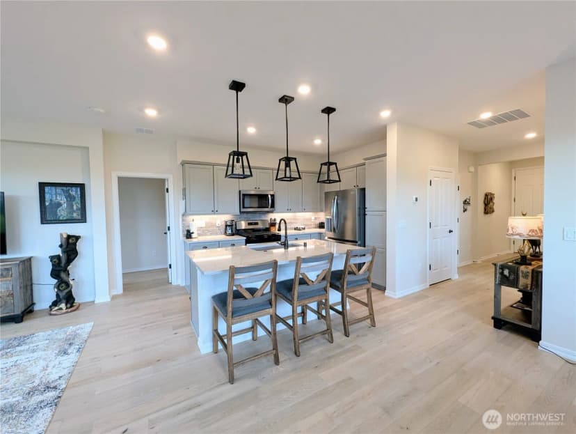 Property photo for 14830 207th Avenue E, Bonney Lake photo 10
