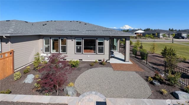 Property photo for 14830 207th Avenue E, Bonney Lake photo 4