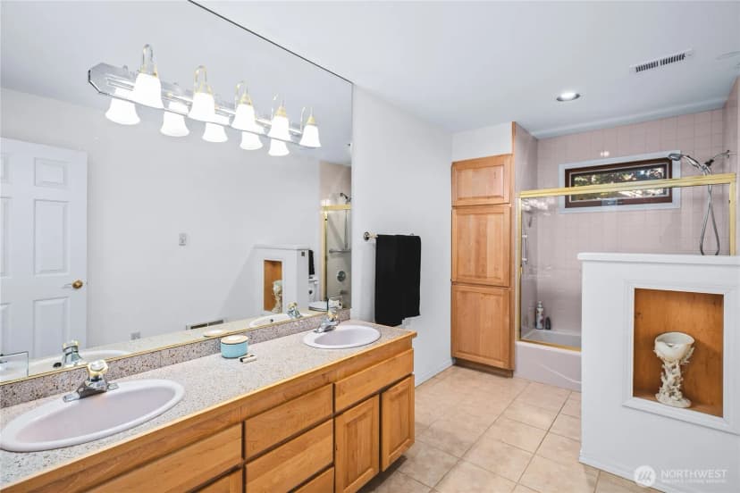 Property photo for 11310 Marine Lane, Anacortes photo 19