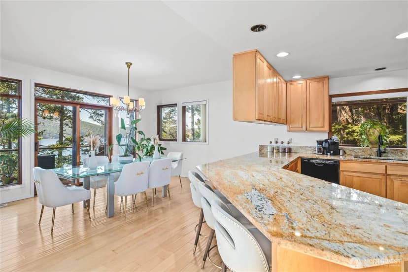 Property photo for 11310 Marine Lane, Anacortes photo 12