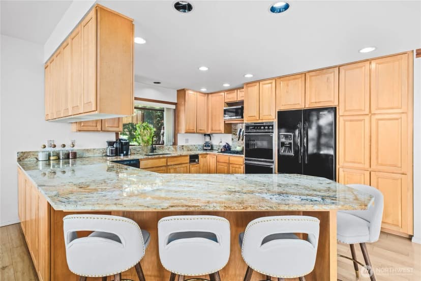Property photo for 11310 Marine Lane, Anacortes photo 15