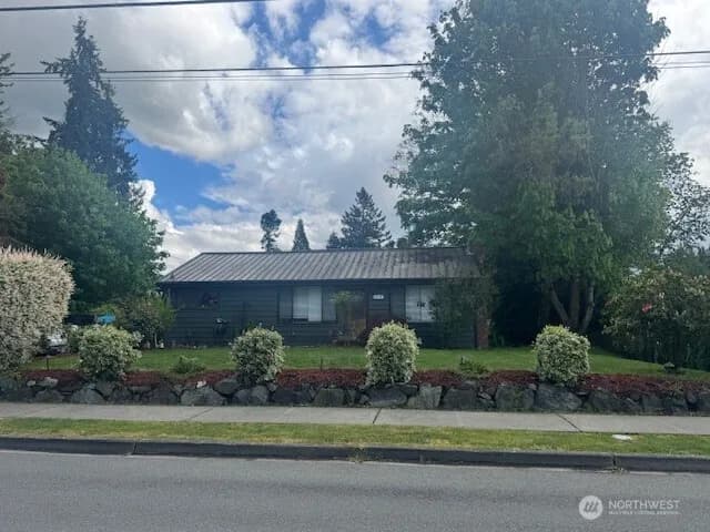 Property photo for 648 W Columbia Street, Monroe photo 8