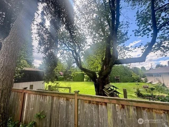 Property photo for 648 W Columbia Street, Monroe photo 12