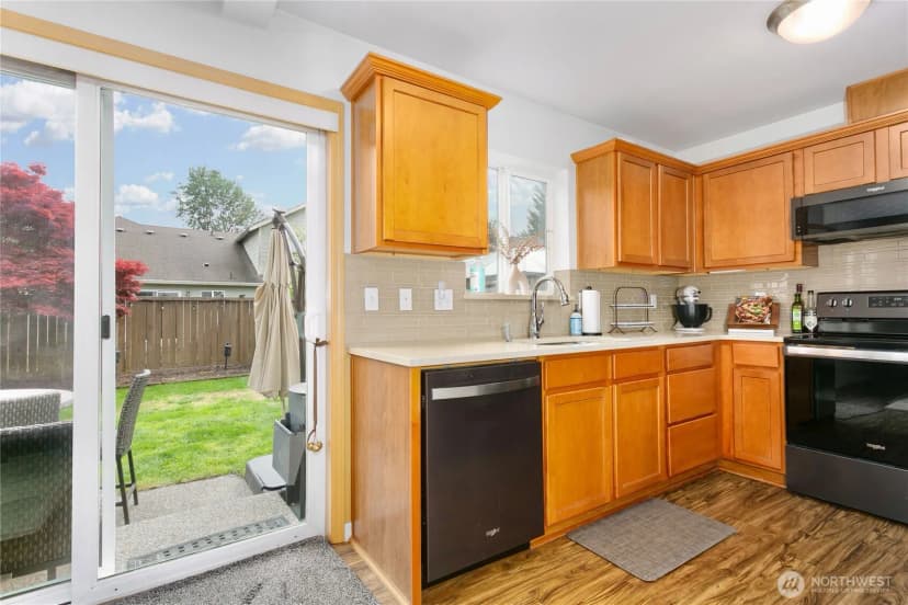 Property photo for 6336 Park Street E, Fife photo 10