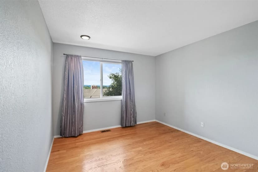 Property photo for 38 Se Washington Street, Chehalis photo 19
