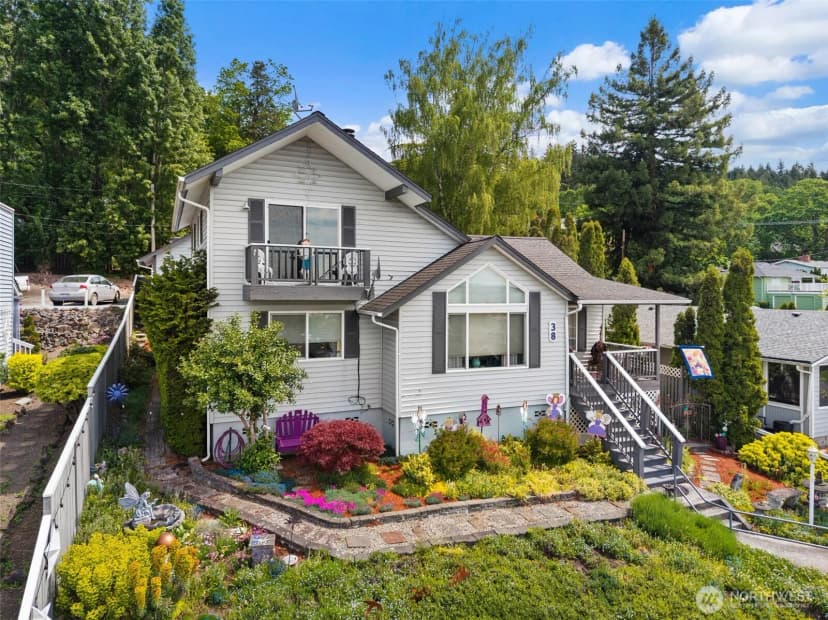 Property photo for 38 Se Washington Street, Chehalis