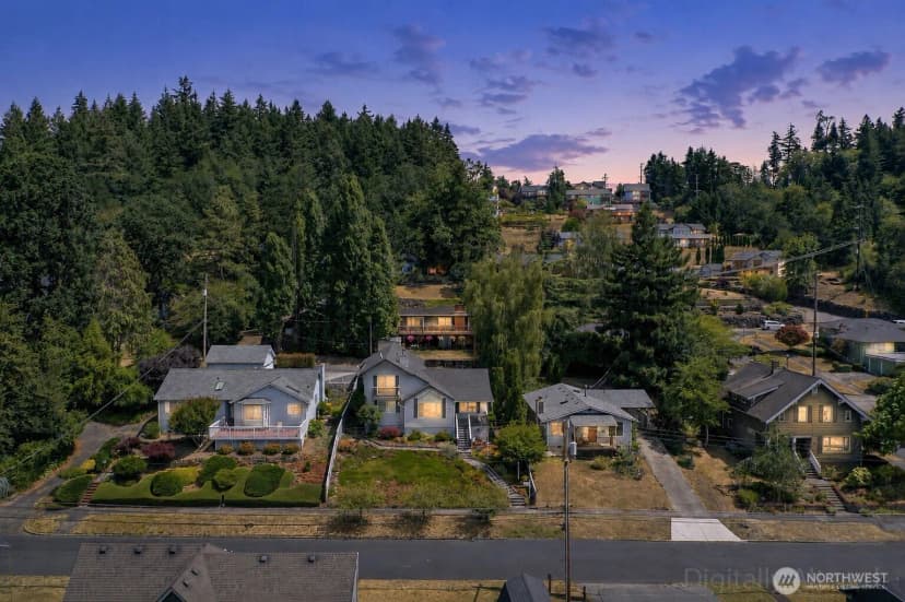 Property photo for 38 Se Washington Street, Chehalis photo 2