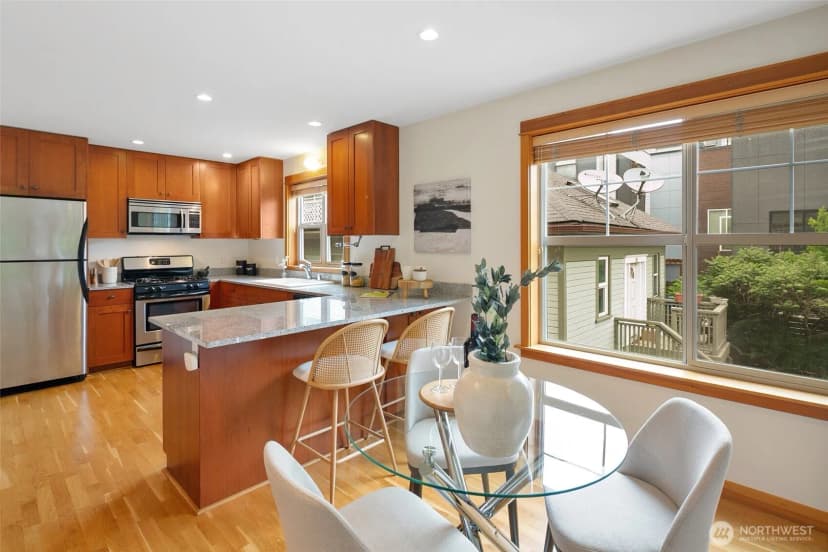 Property photo for 140 21st Avenue E #b, Seattle photo 9