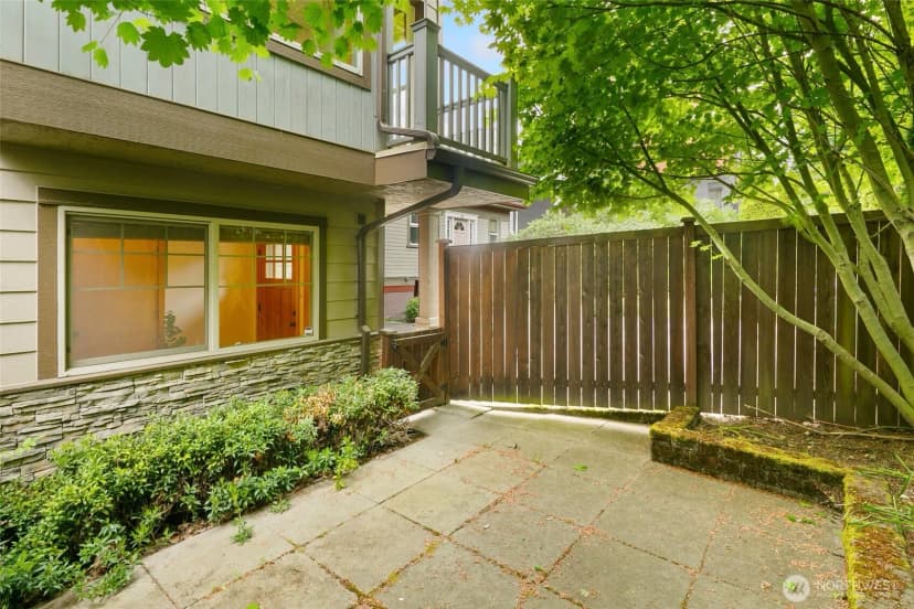 Property photo for 140 21st Avenue E #b, Seattle photo 24