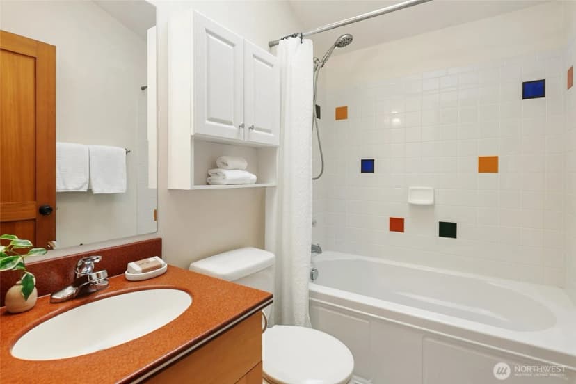 Property photo for 140 21st Avenue E #b, Seattle photo 22