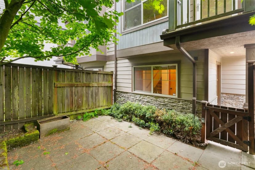 Property photo for 140 21st Avenue E #b, Seattle photo 27