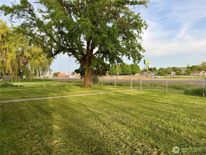 Property photo for 230 Nw Watson Street, Creston photo 37
