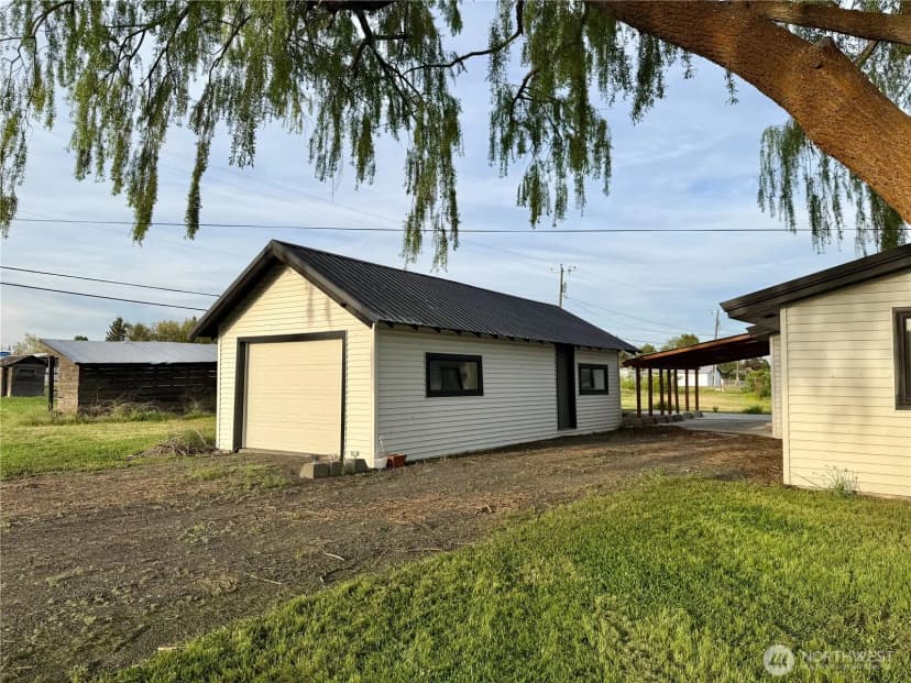 Property photo for 230 Nw Watson Street, Creston photo 34