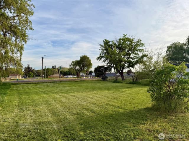 Property photo for 0 Nw Watson St Street, Creston