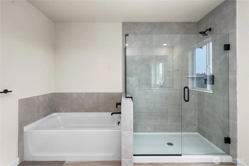Property photo for 13918 208th Avenue E, Bonney Lake photo 18